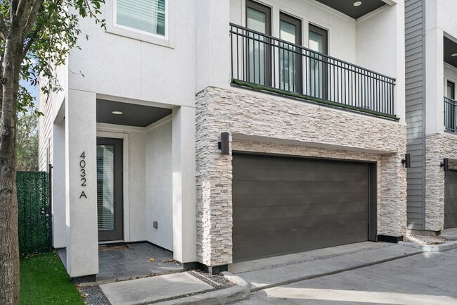 Building Photo - 4032 Buck St Unit A
