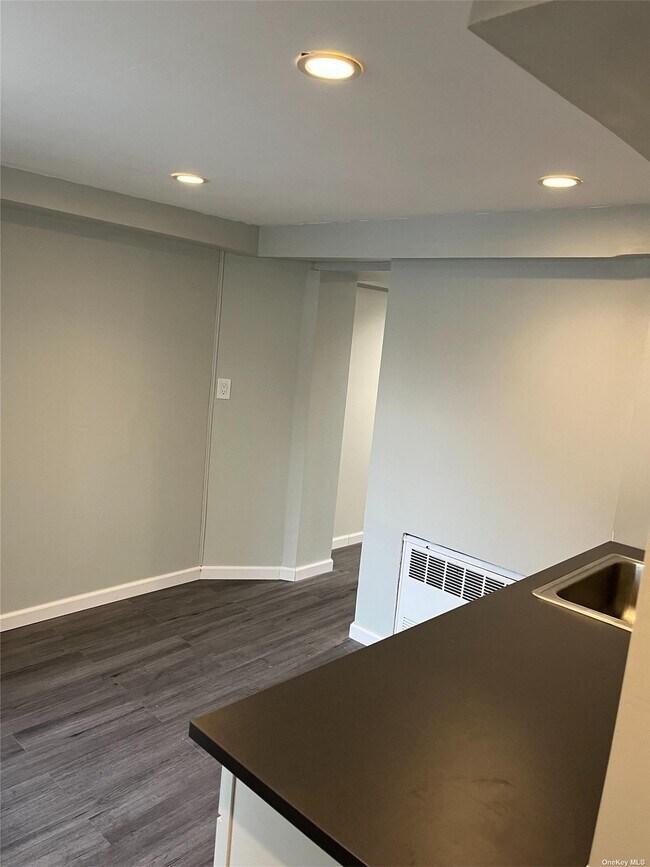 Photo - 101-11 Martense Ave