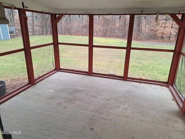 Photo - 1031 Saratoga Rd