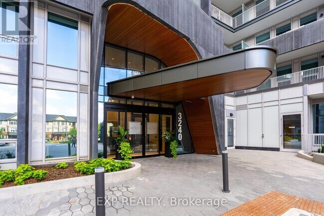 Photo - 3240 William Coltson Ave Unité 514