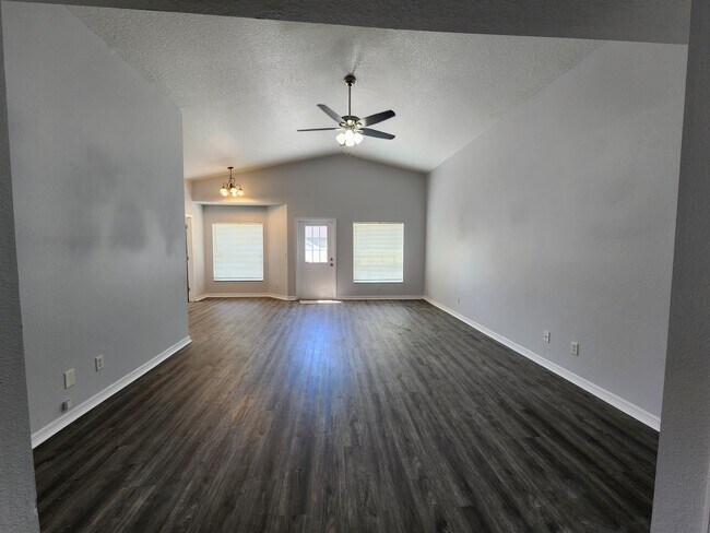 Photo - 6240 Arthur Ave