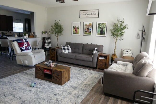 Photo - 123 Bay Leaf Dr