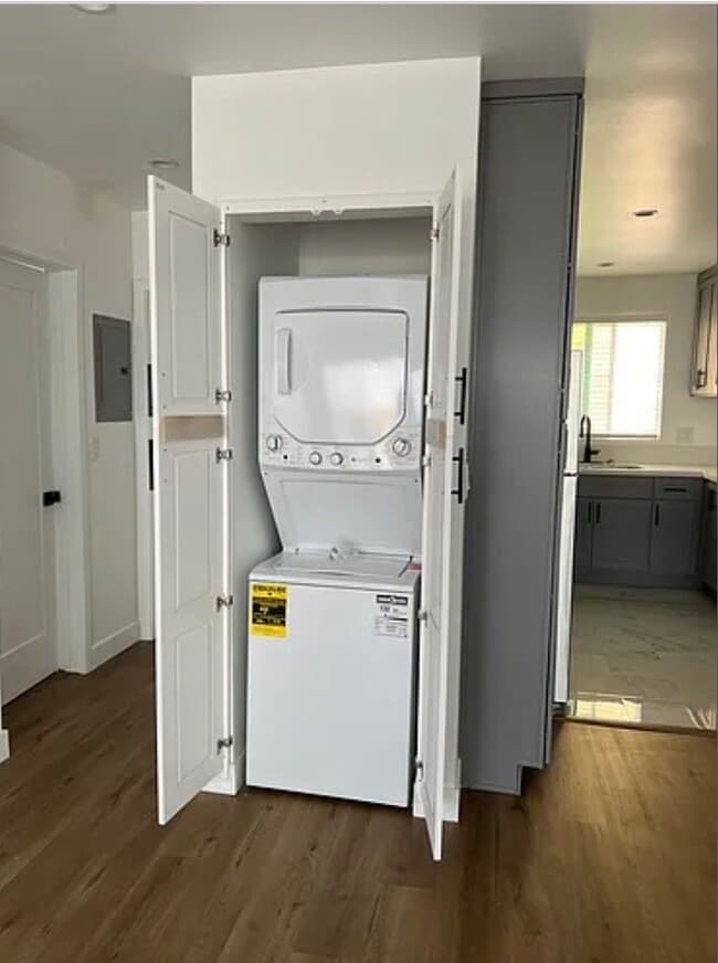 528 Alexandria Ave Unit 5B