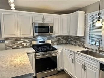 Photo - 224 Walnut St Unidad Rear