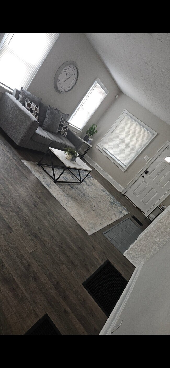 Photo - 962 S Ohio Ave