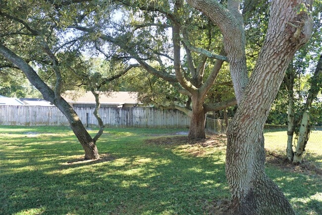 Photo - Modest Oldie but Goodie Clermont 3/2 Home