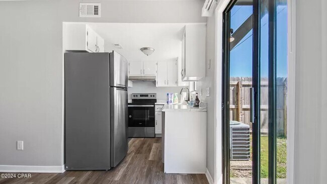 Photo - 5117 E 10th St Unit 5117 E 10th Street  A