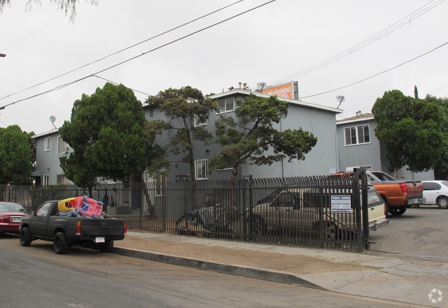 Photo - Maclay, 13222-13226