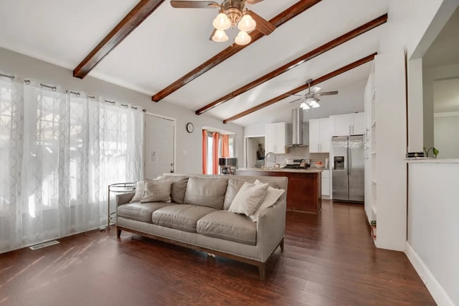 Photo - 837 Hamlin Ave