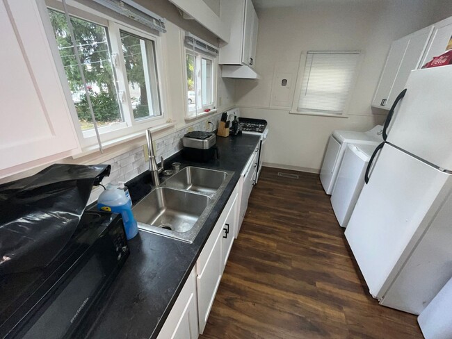 Photo - 3 Bedroom 1 Bath Perfect for Sports Fans!