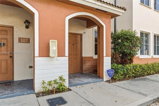 Building Photo - 17331 NW 7th Ave Unit 108