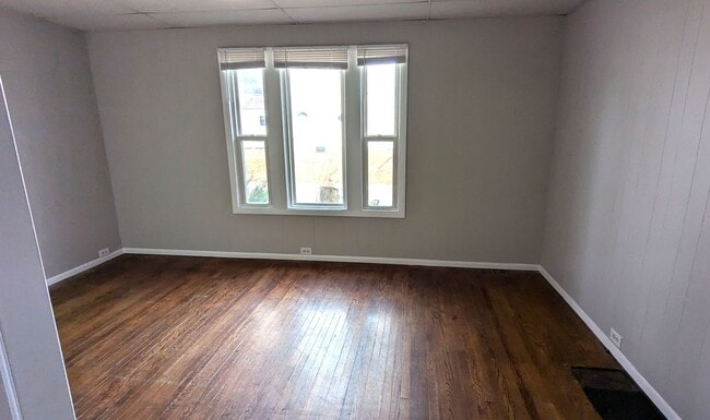 Photo - 1879 Fair Ave