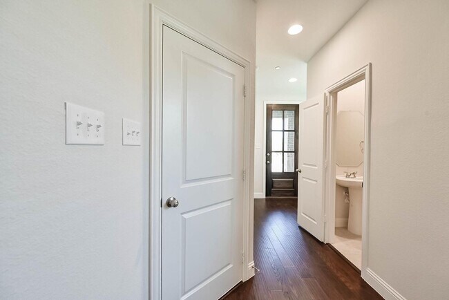 Photo - 4260 Mingo Dr