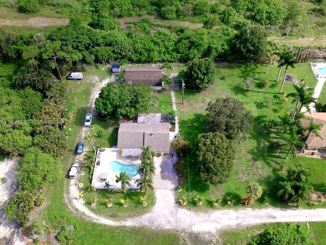 Photo - 10646 Barn Rd