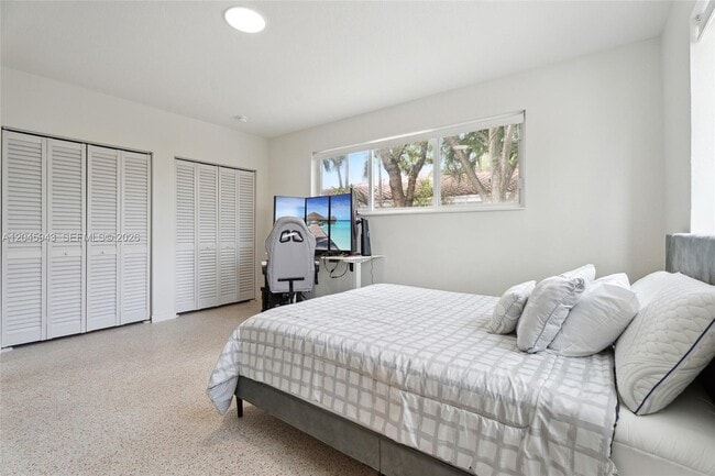 Photo - 835 80th St Unidad 3