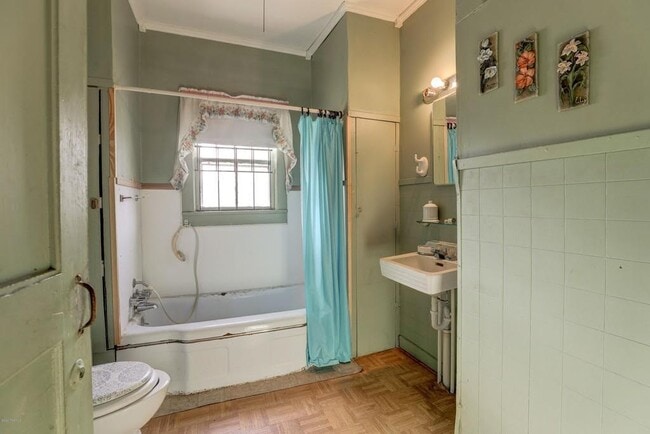 Photo - 713 St Jude Ave