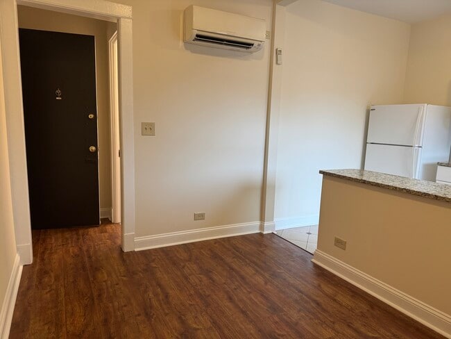 Photo - 1746 W Estes Ave Unit 205