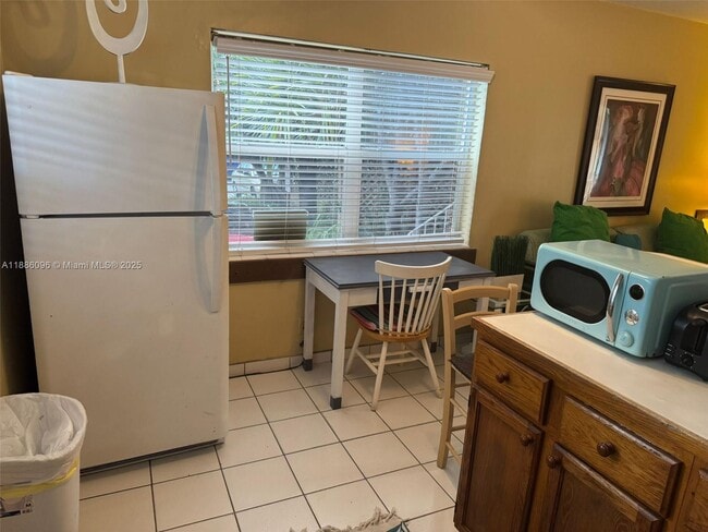 Photo - 3405 N Ocean Dr Unidad 19