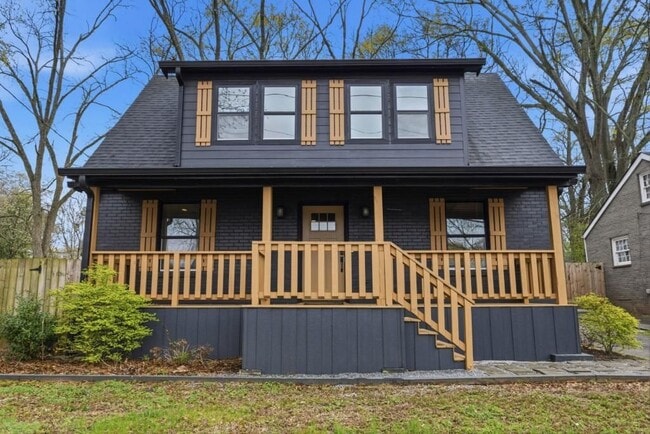 Building Photo - 2455 Lynn Iris Dr