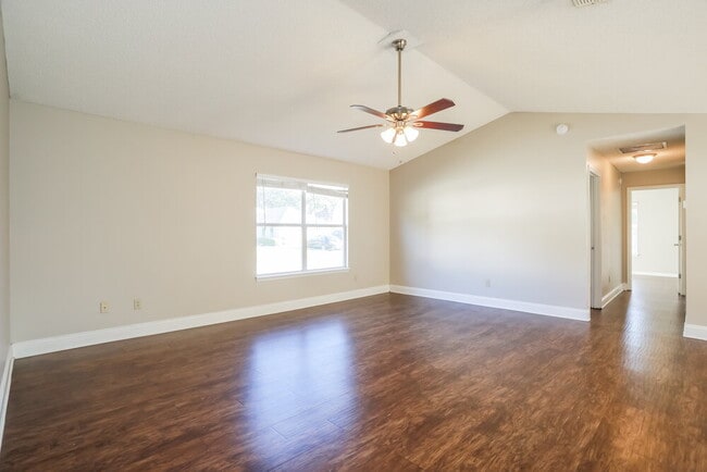 Photo - 8244 International Village Dr