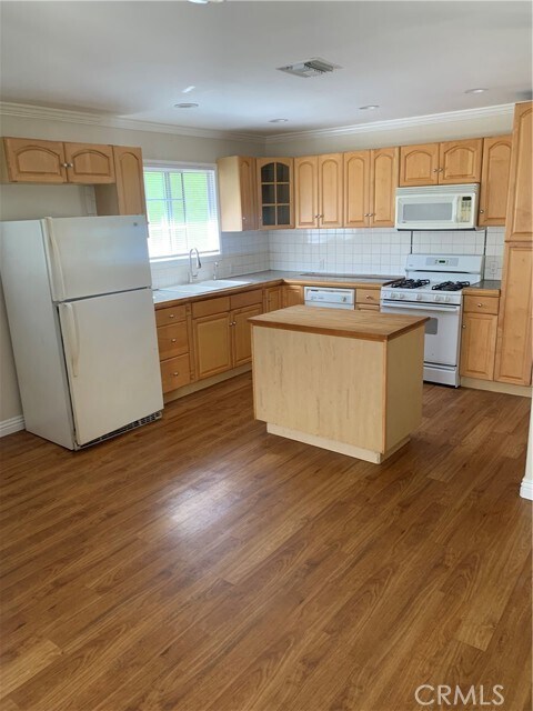 Photo - 8544 Bluffdale Dr