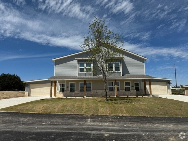 Building Photo - PEASTER ISD - HIGH CEILINGS - NO WATER BILL Rental