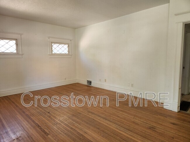 Photo - 1718 8th Ave