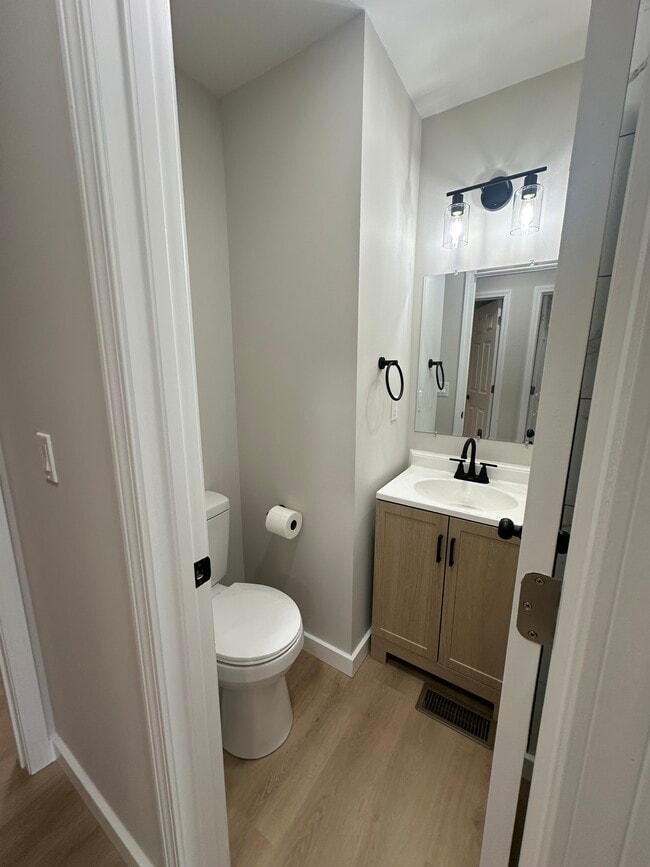 Photo - 102 Linda Dr