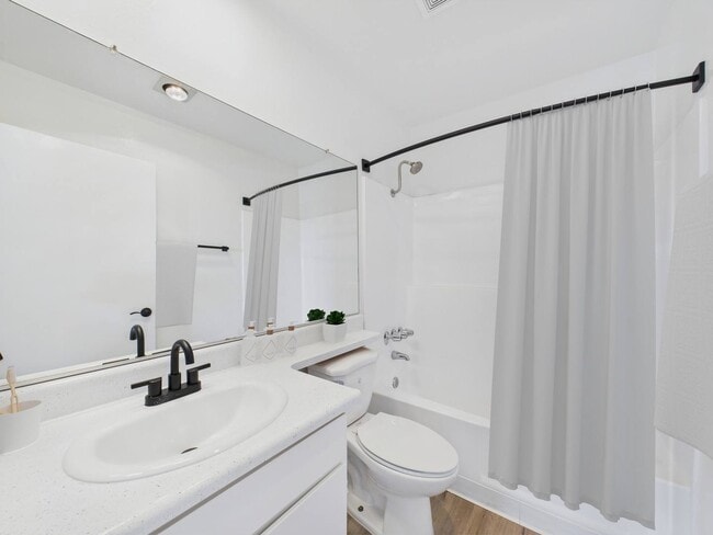 Photo - Keystone Apartments