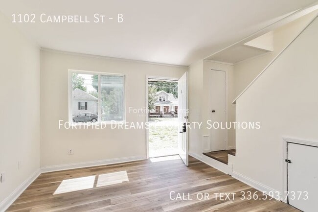 Photo - 1102 Campbell St Unit B