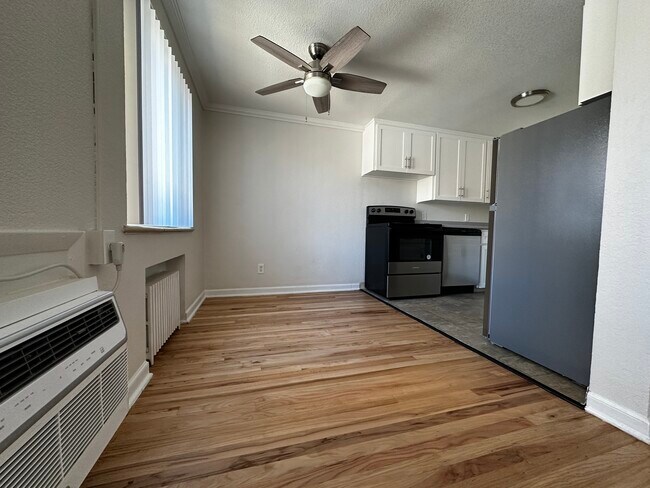 Photo - Hale Hall Apartments