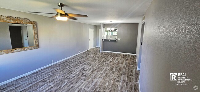 Building Photo - Scottsdale Oasis with Camelback Views – Ne... Unit 4620 N 68th St #162 Rental