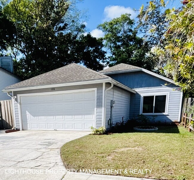 Spacious 4 Bed/2 Bath Home with Marsh View... - Spacious 4 Bed/2 Bath Home with Marsh View...