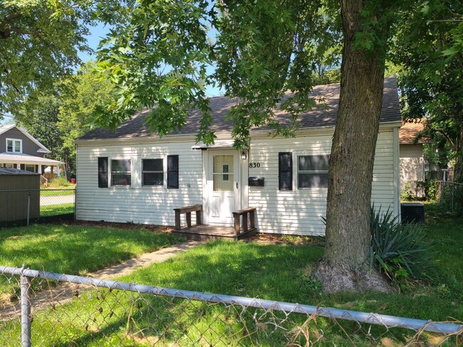 2 Bedroom, 1 bath home for rent - 2 Bedroom, 1 bath home for rent