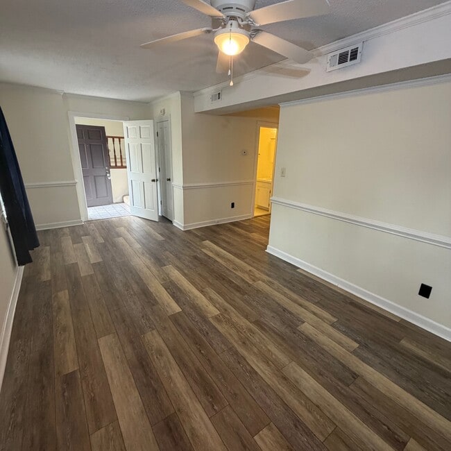 Photo - 3208 Ellsworth Dr