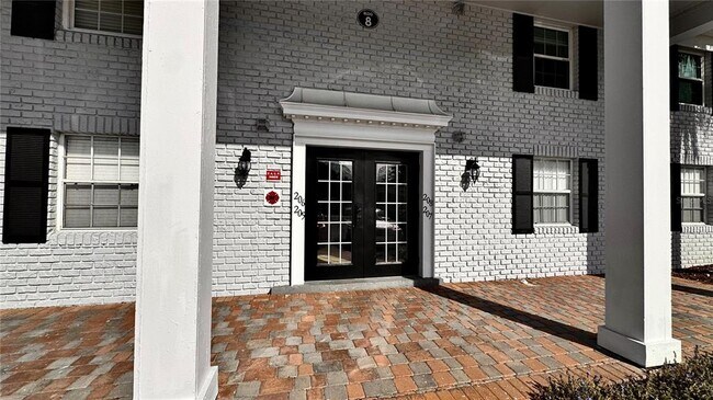Photo - 205 Lewfield Cir Unit 205