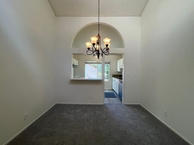 Photo - LOCATION! Move-in ready 2+2 w/parking, pool + balcony!