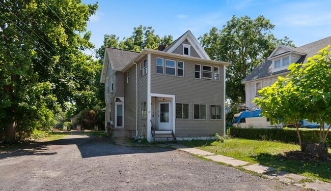 Building Photo - 1179 Lyell Ave Rental