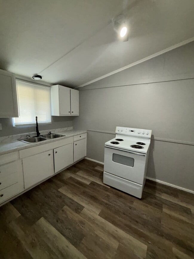 Photo - Affordable Comfort in Independence — 1-Bed...