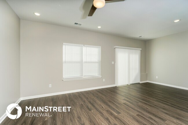 Photo - 2053 N Sarah Dr
