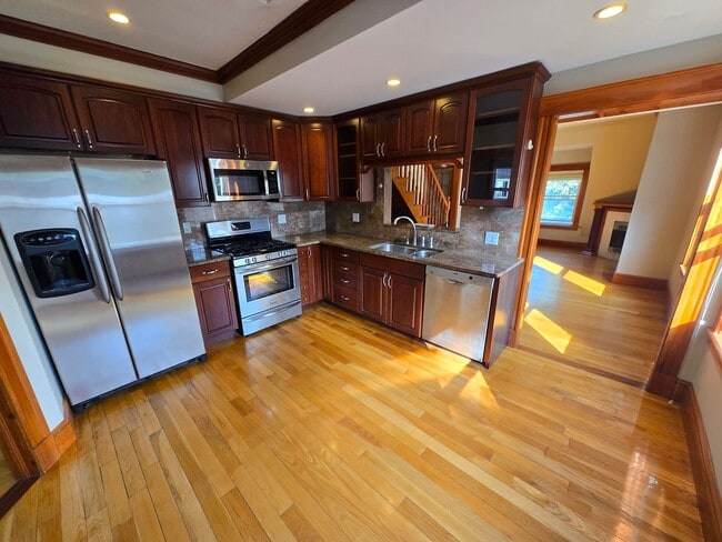 2BD 2 Bath With Loft in Cambridge Central ... - 2BD 2 Bath With Loft in Cambridge Central ... Unit 3