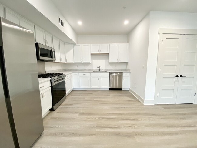 Photo - Two Bedroom Apartment Walking Distance to Downtown Bluffton! Unidad 202