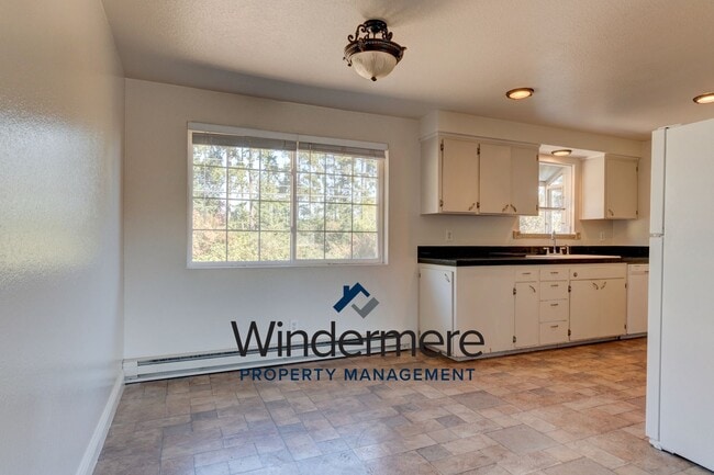 Photo - 3 Bed 1 Bath Rambler