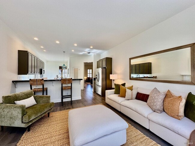 Photo - 917 Signorelli Cir