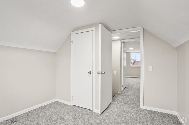 Building Photo - 4596 E 175th St Rental