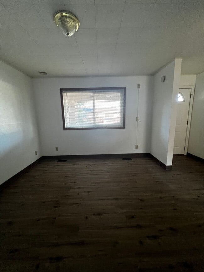 Photo - VMH-Vine Maple Triplex Unidad 806-QU