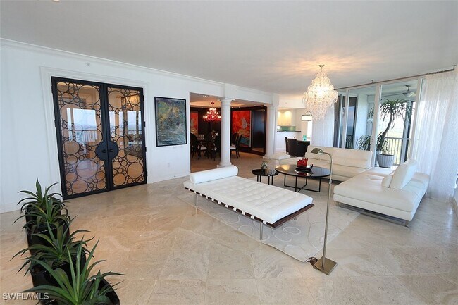 Photo - 8665 Bay Colony Dr Unidad 901