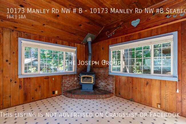 Photo - Charming 1-bedroom cabin with stunning wat... Unidad 10173 Manley Rd NW #B Seabeck