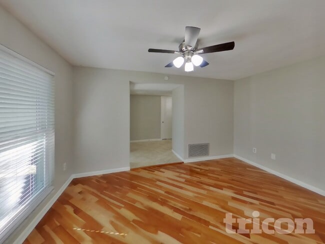 Photo - 1866 Belleair Rd