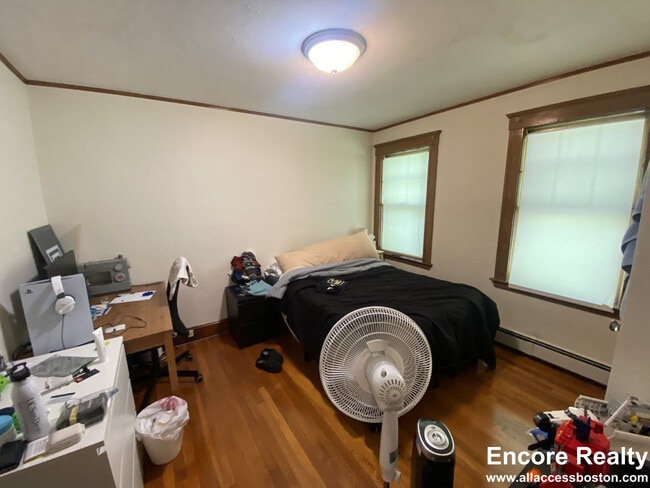 Photo - 8 Worthington St Unit 1